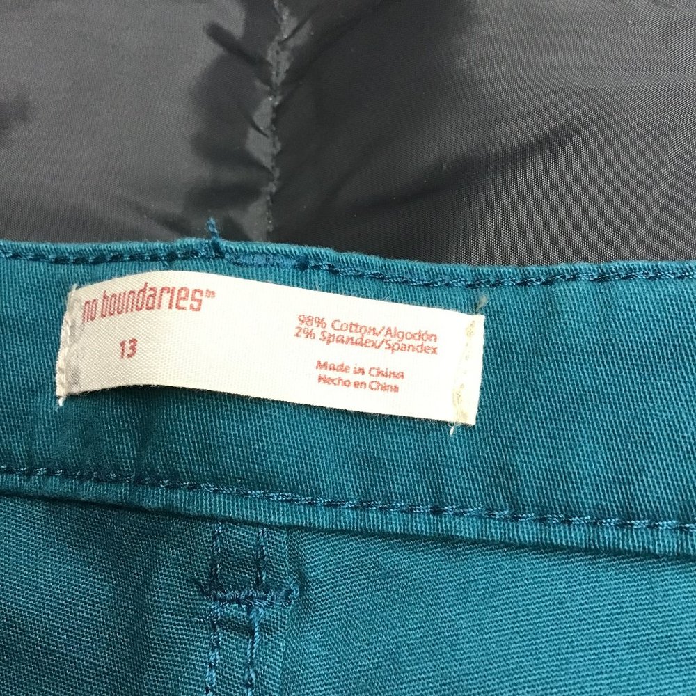 NO BOUNDARIES New Without Tags,  green,  pants  size 13    NWOT